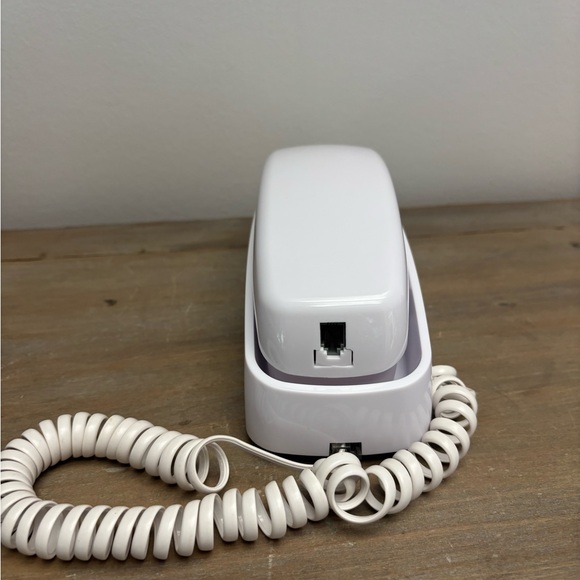 AT&T Trimline 210 Corded White Telephone Push Button Wall Phone Vintage Retro - Picture 4 of 6